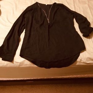 💥(3 for 20Black blouse.Sleeves can be up or down.